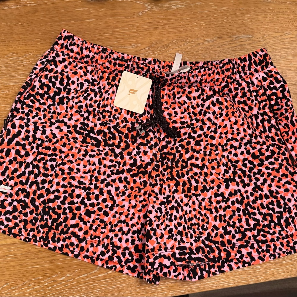 Stylish Women's Leopard Print Shorts